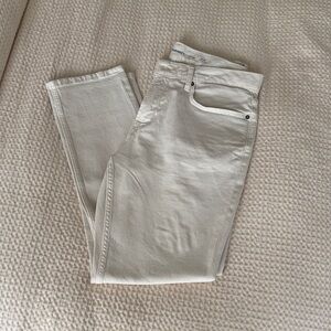Old Navy Slim Jeans in Off-White/Cream